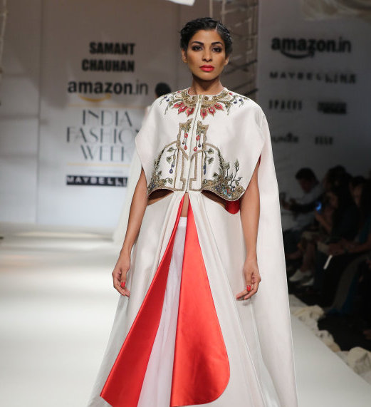 AIFW,SS16 Day 3: Experiments With Colours, Fabrics & Cuts